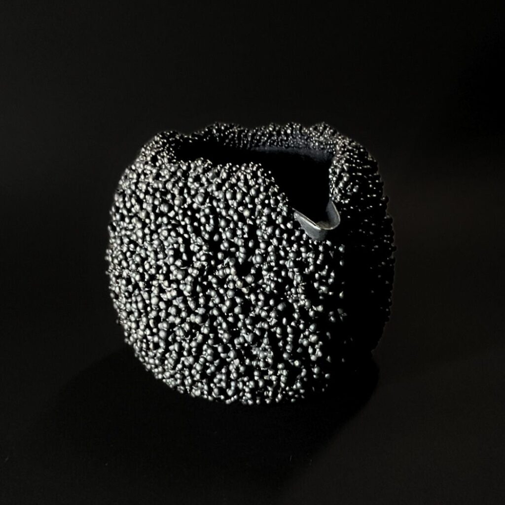 art pieceの漆器.焔土漆器.片口酒器.唯一無二の漆器.zrak.にごり酒.酒器.日本酒.徳利.漆塗りの器.すてきな漆器